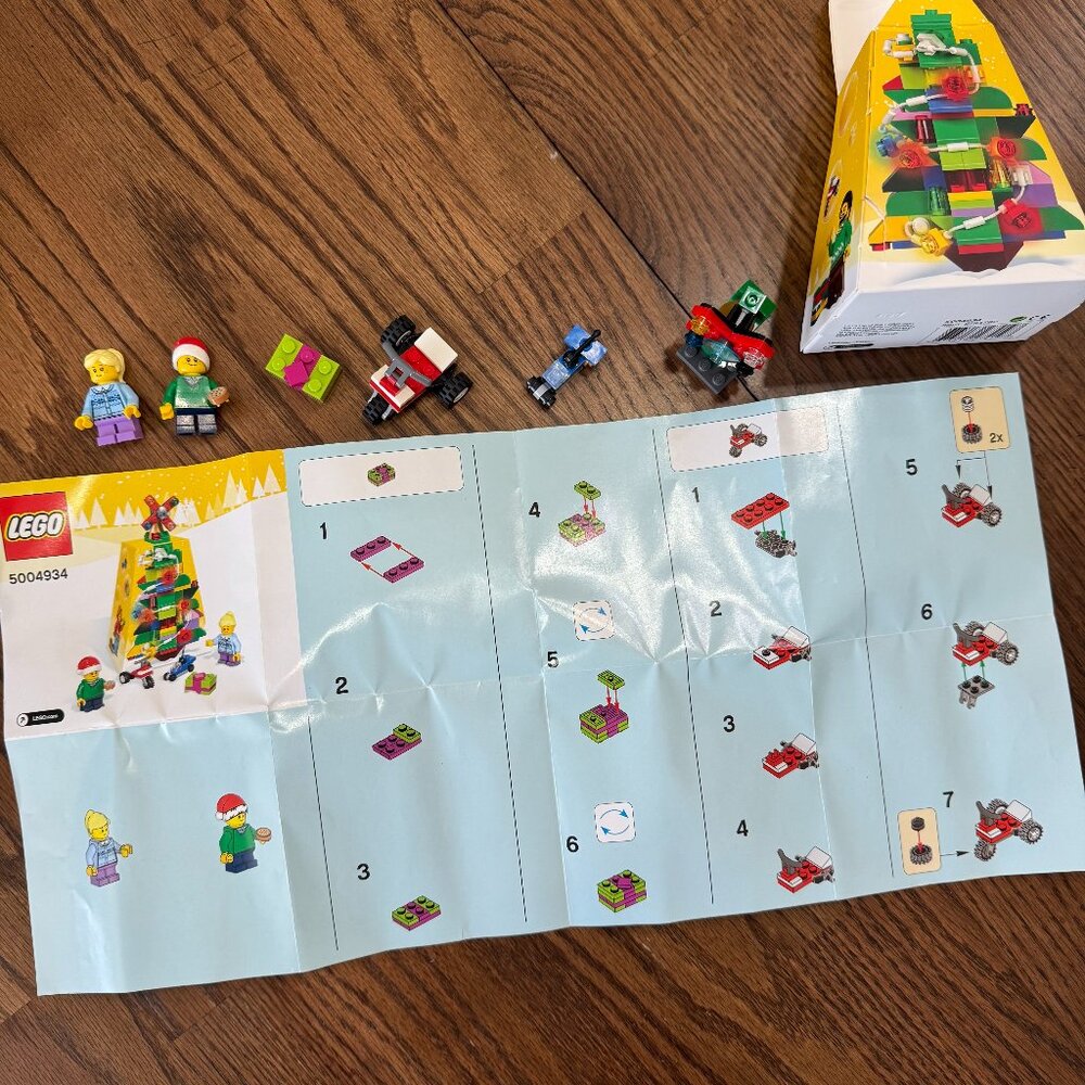 LEGO 5004934 Christmas Ornament